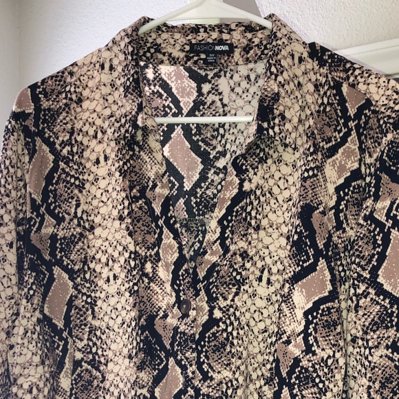 Plus size button up shirt - Picture 3 of 3